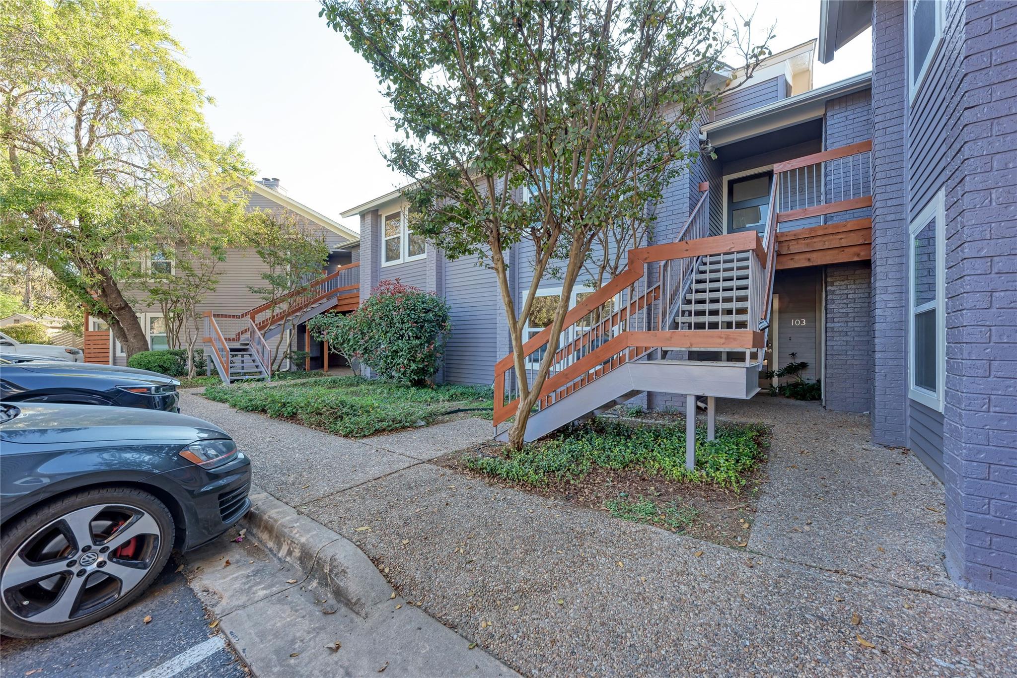 2106 Nickerson St # 203, Austin, TX 78704