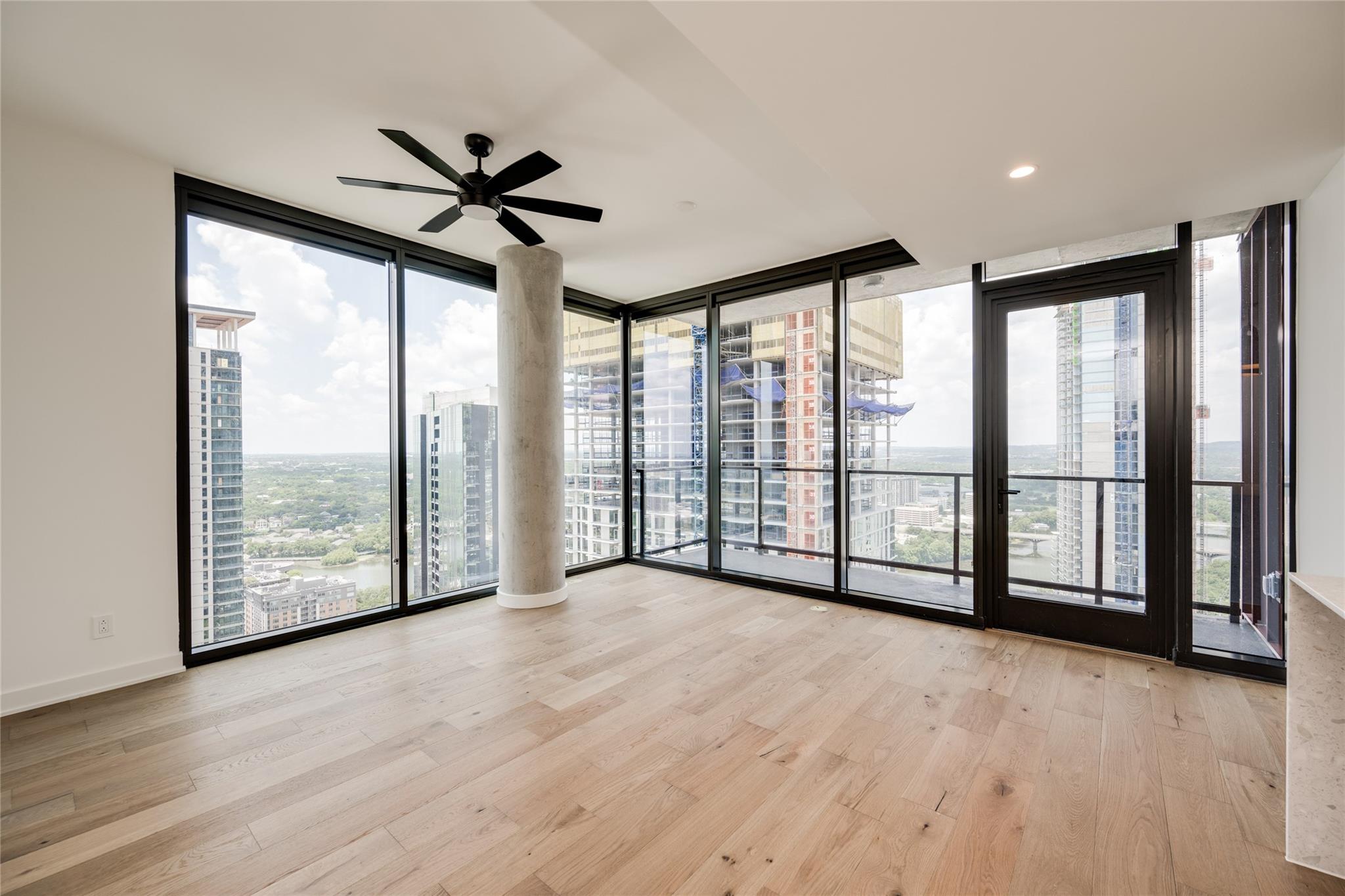 84 East Ave # 3409, Austin, TX 78701