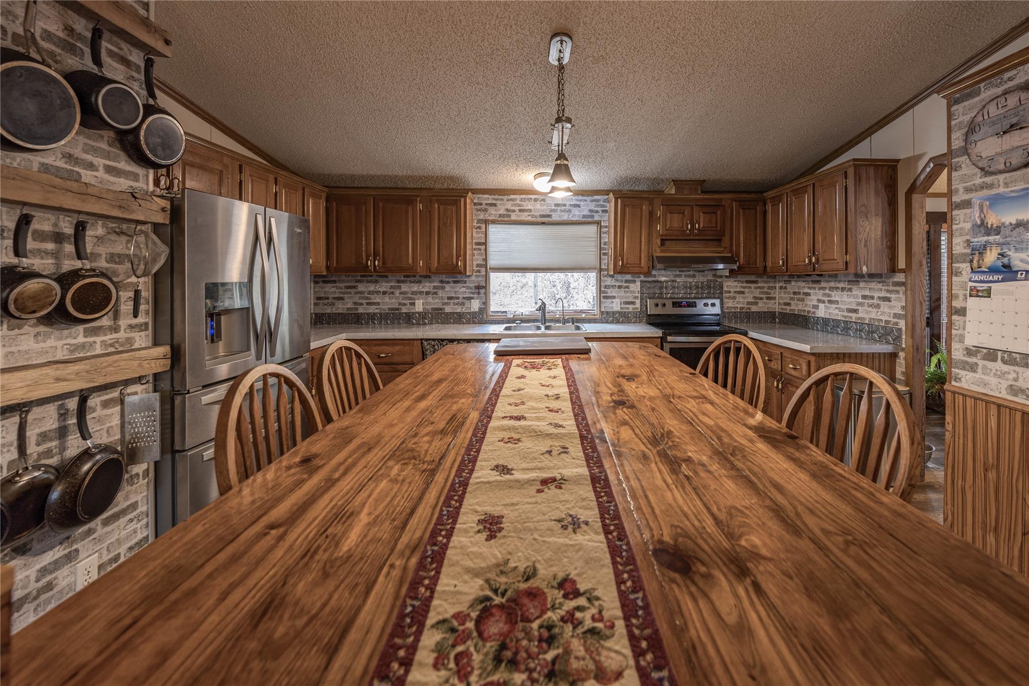 715 Bee Gee Rd, Driftwood, TX 78619