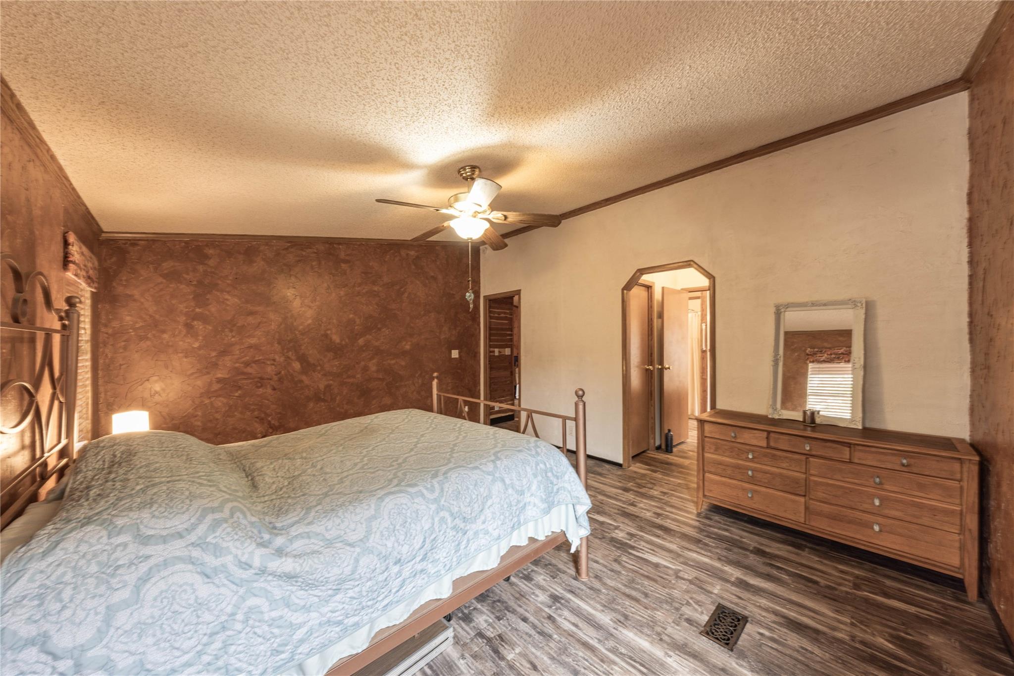 715 Bee Gee Rd, Driftwood, TX 78619