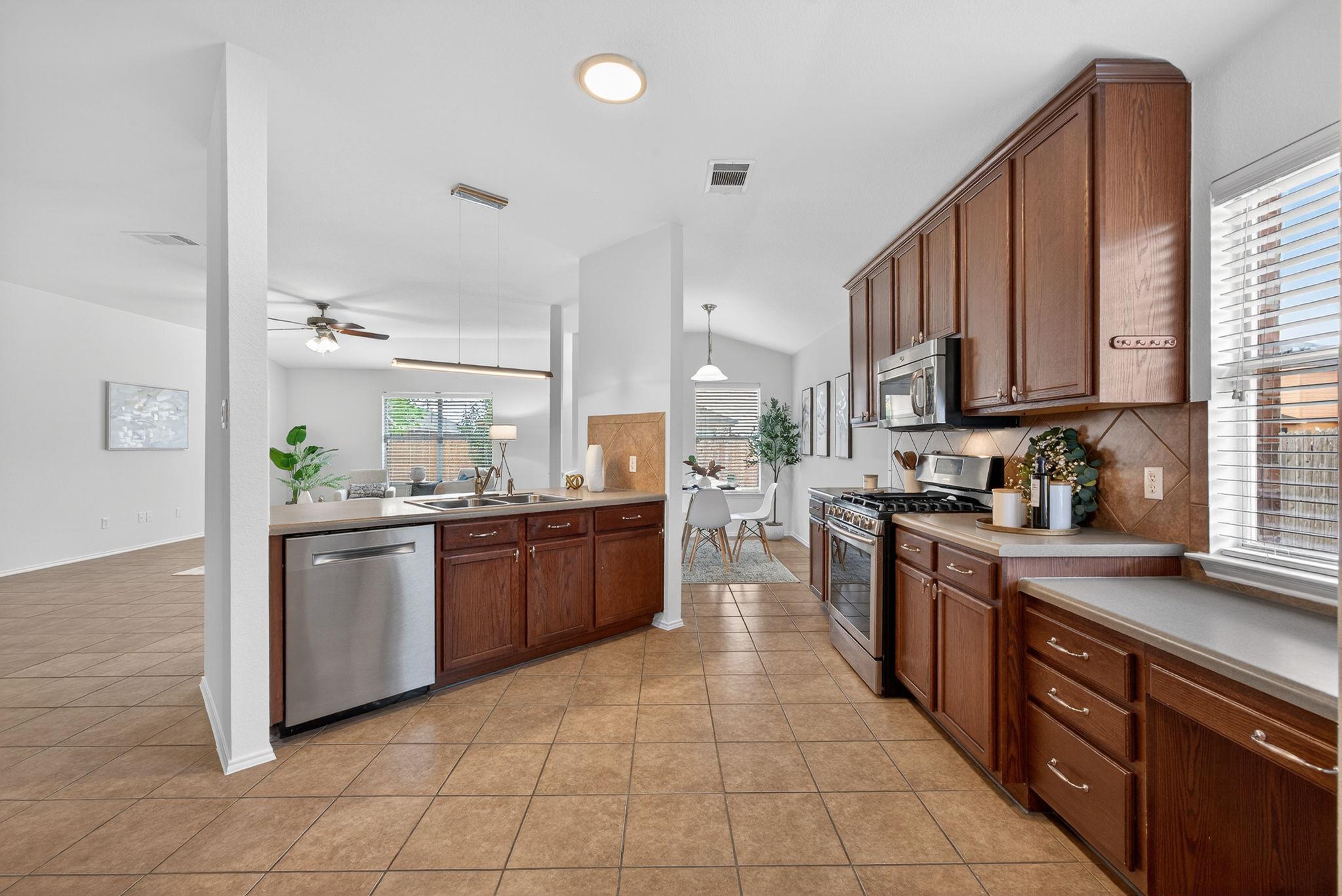 3813 Heron Roost Pass, Pflugerville, TX 78660