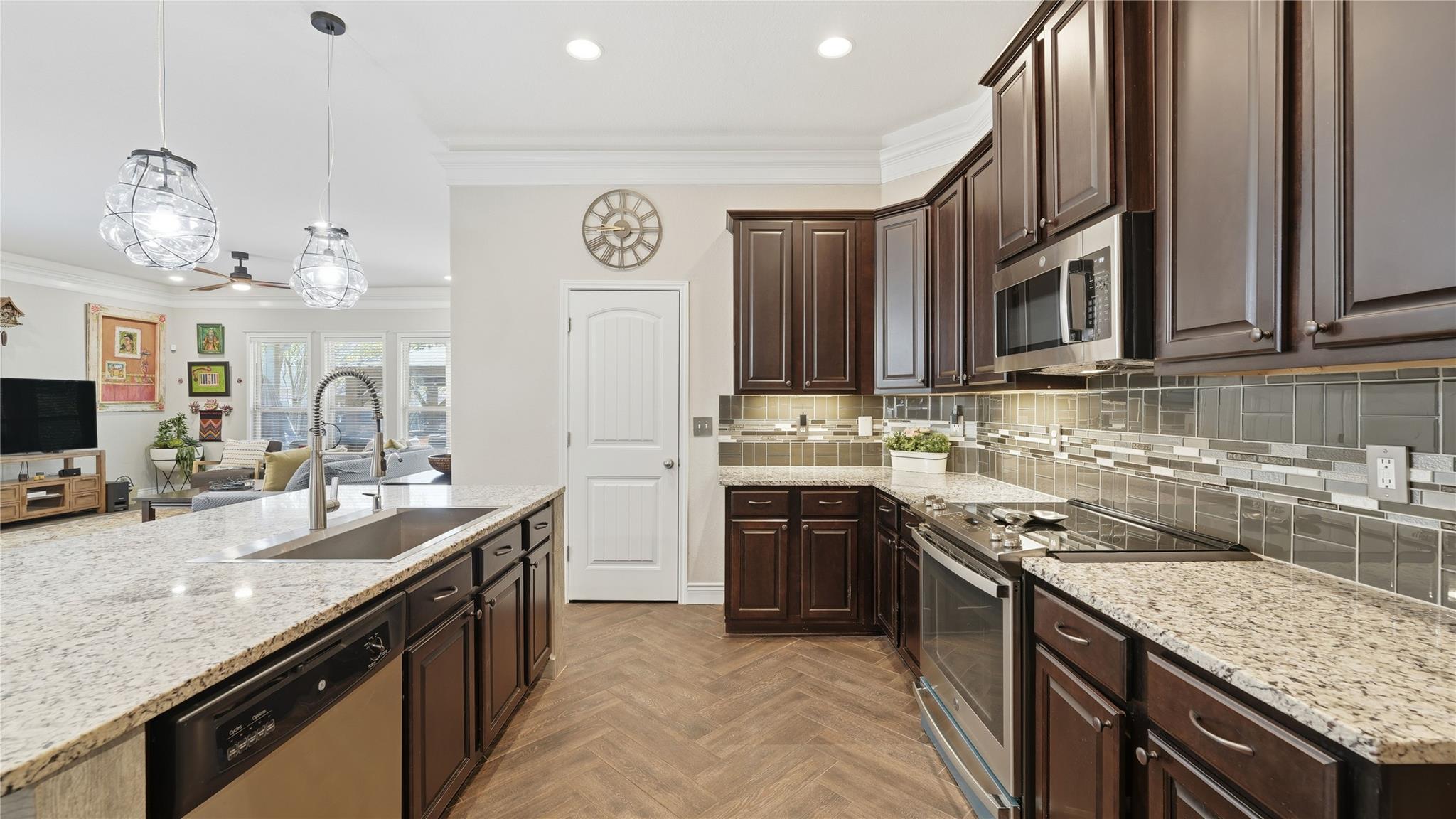 743 Cirrus Cyn, New Braunfels, TX 78130