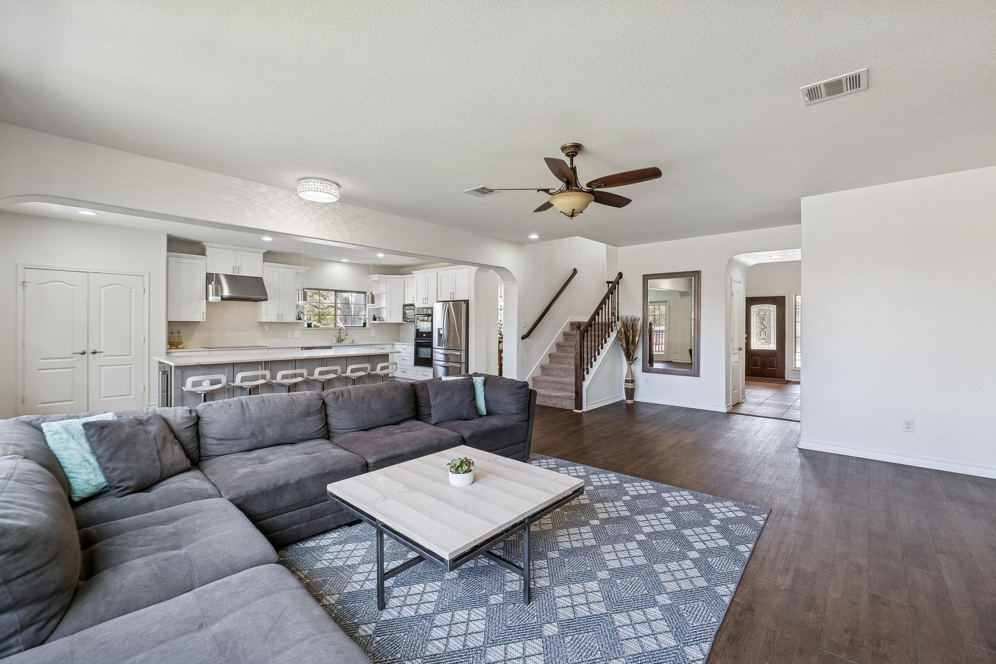 615 Whistlers Walk Trl, Cedar Park, TX 78613