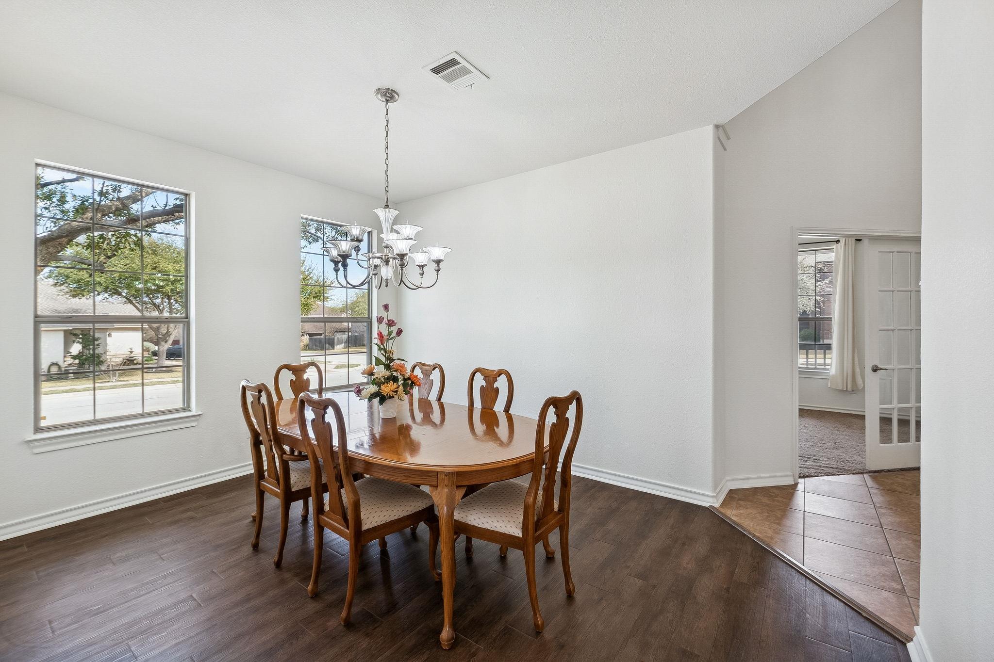 615 Whistlers Walk Trl, Cedar Park, TX 78613