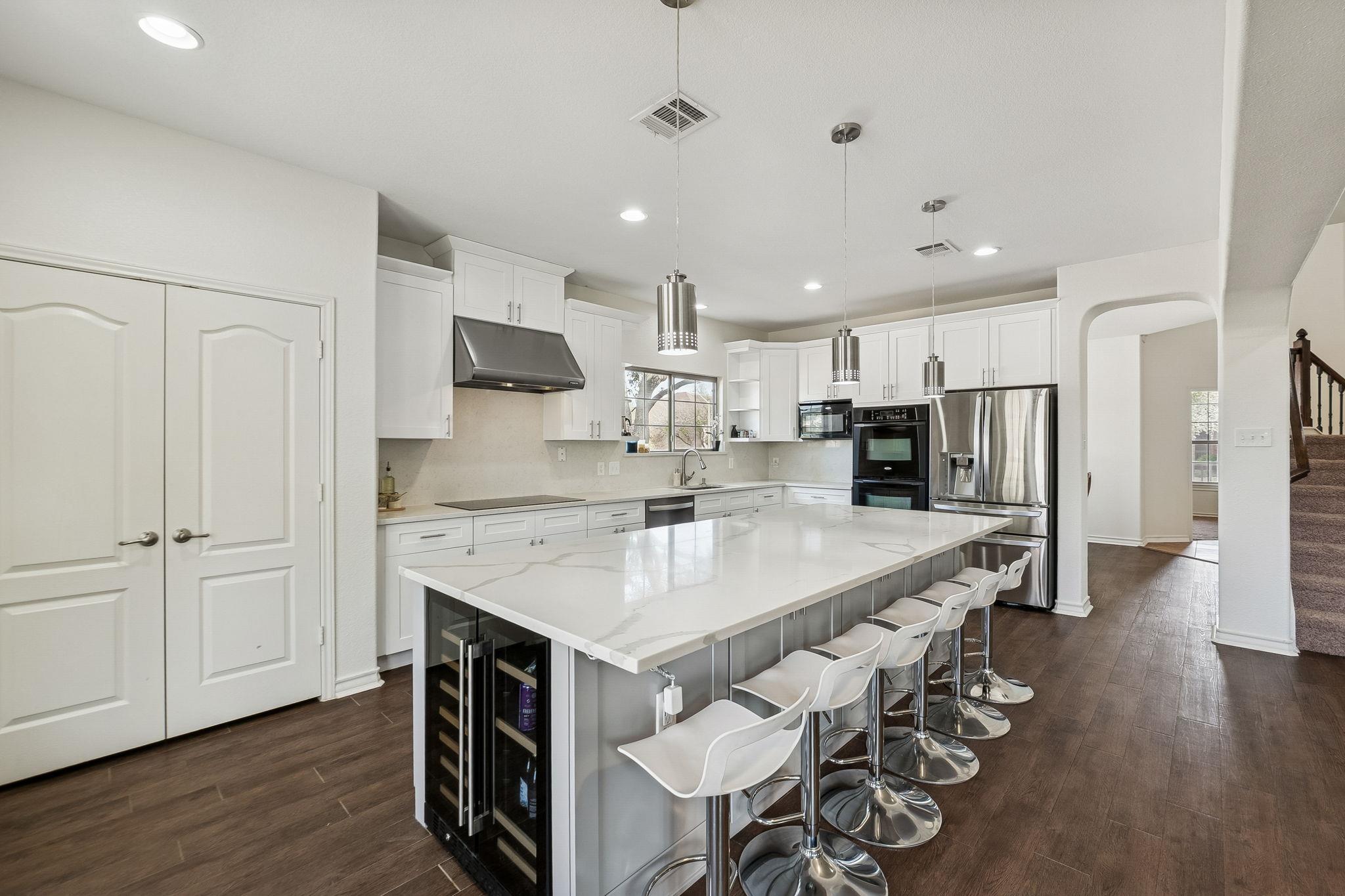 615 Whistlers Walk Trl, Cedar Park, TX 78613