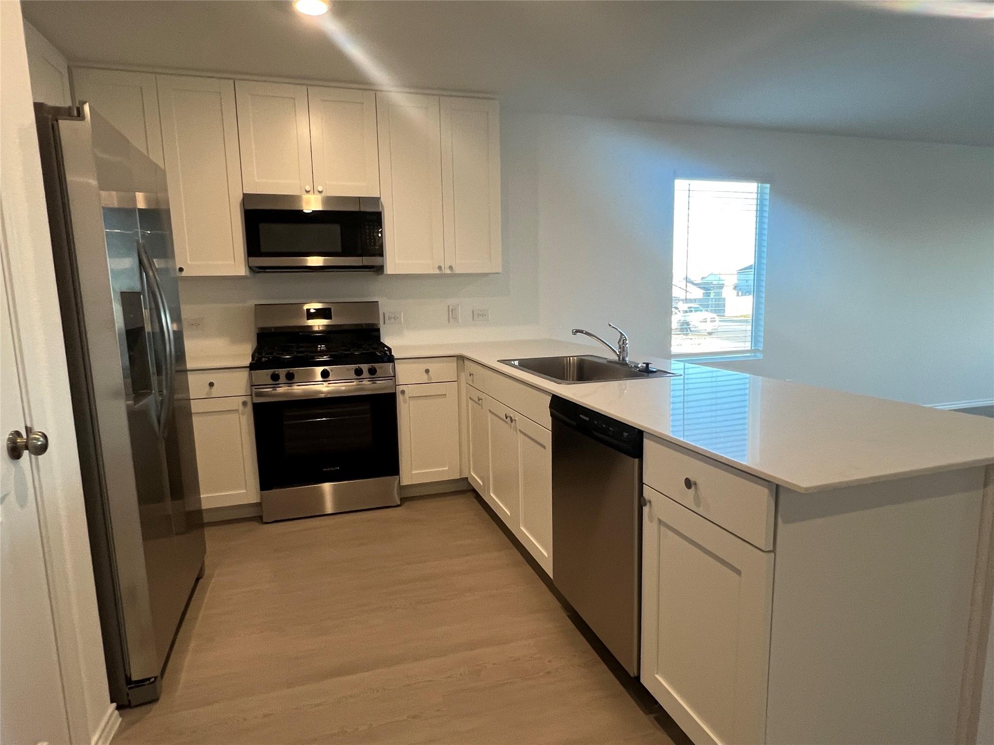 401 Dragonfly Park, Hutto, TX 78634