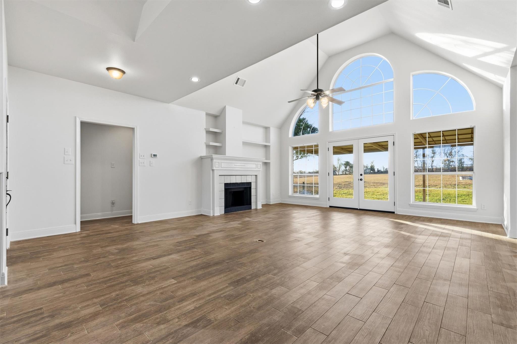 336 Crest Circle Dr, San Marcos, TX 78666