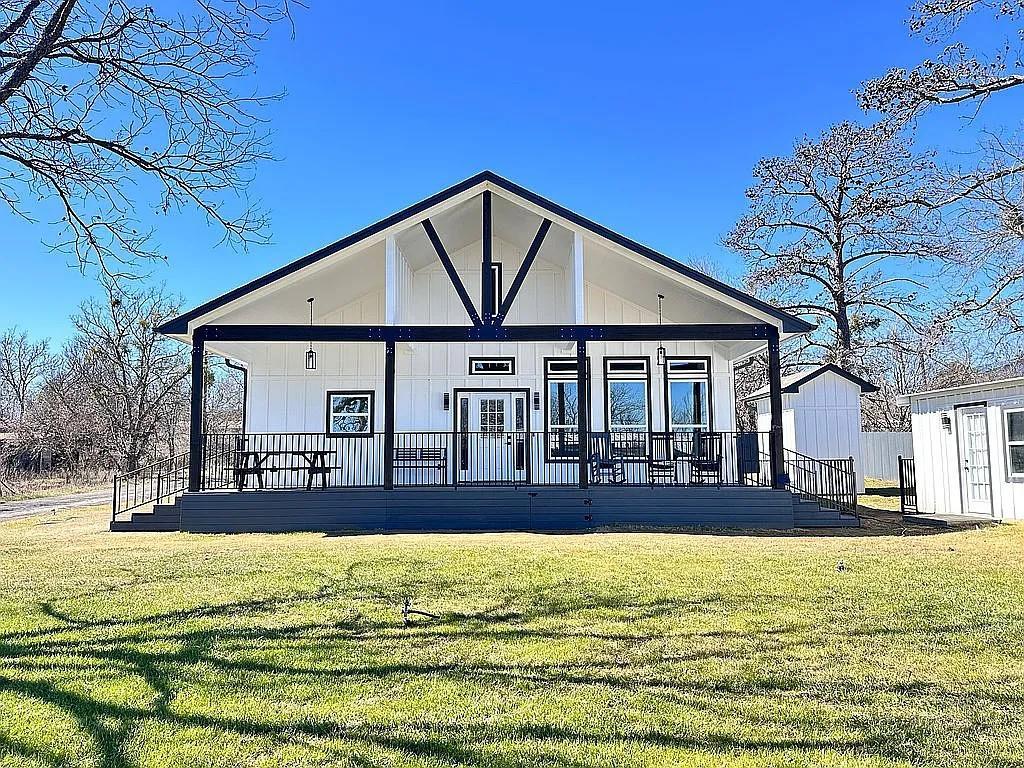 195 Covert Dr, Tow, TX 78672