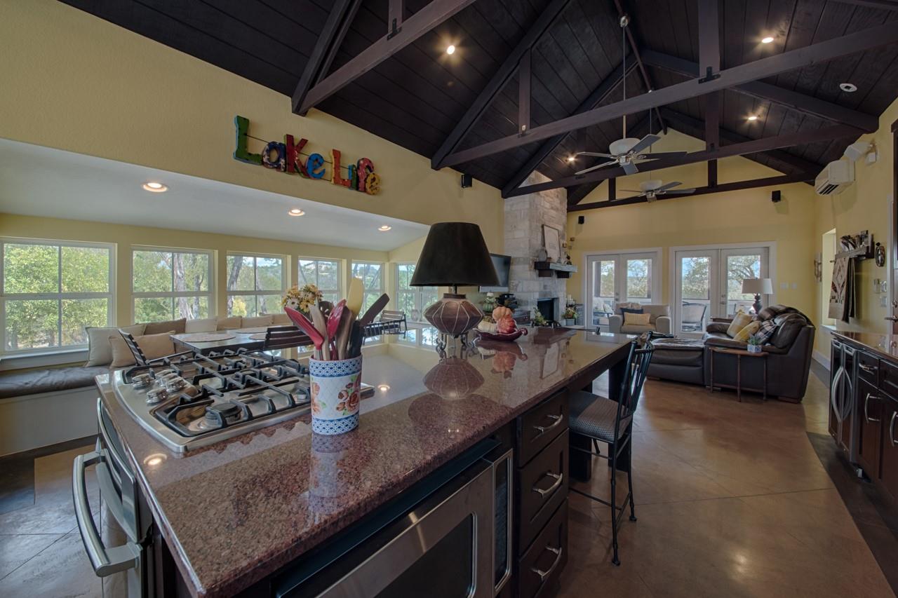348 Chimney Cove Dr, Marble Falls, TX 78654