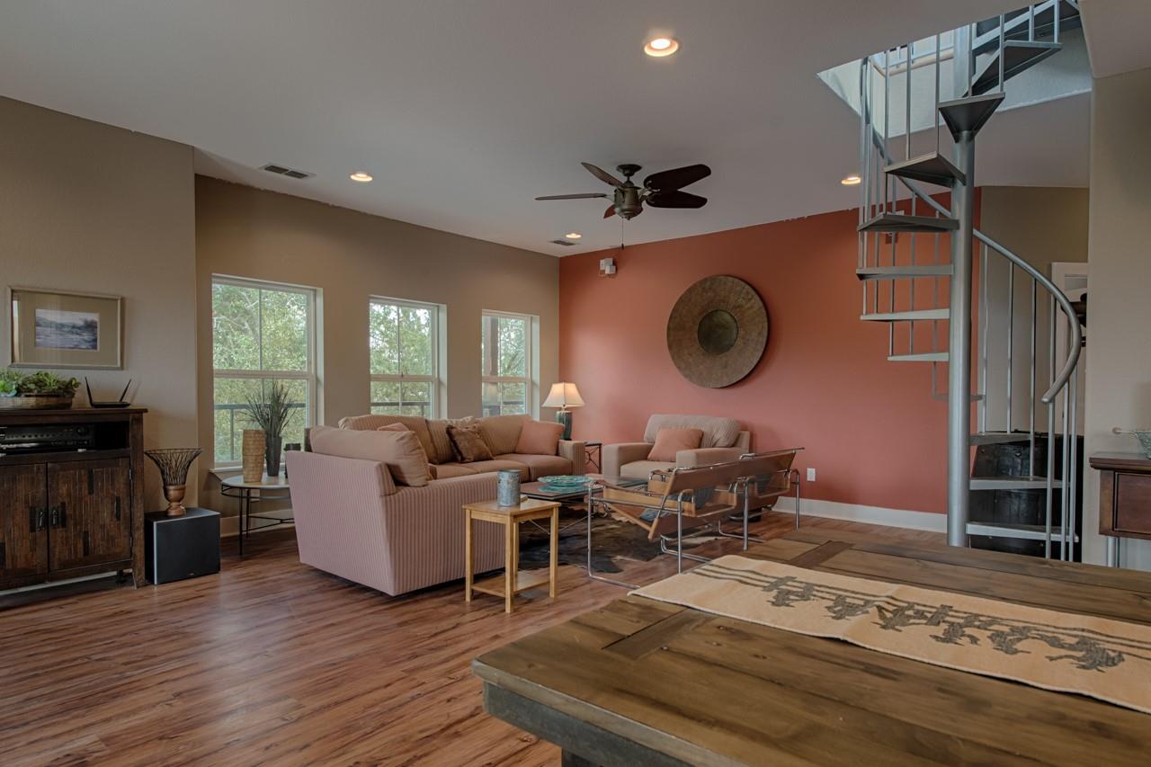 348 Chimney Cove Dr, Marble Falls, TX 78654