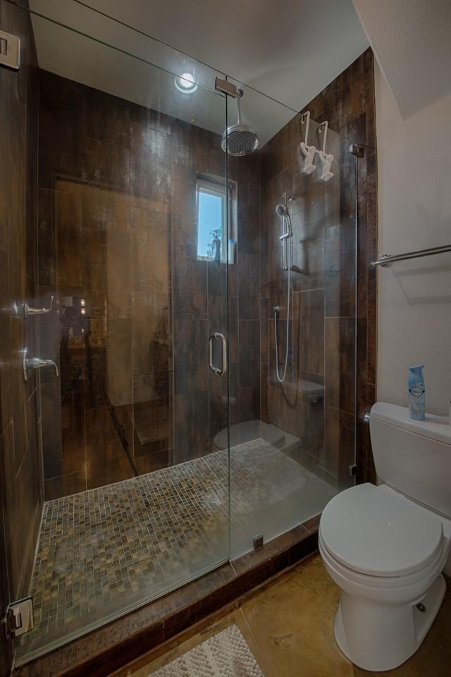 348 Chimney Cove Dr, Marble Falls, TX 78654