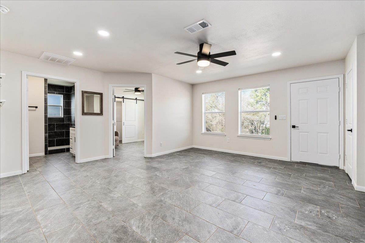 2505 Pace Bend Rd S, Spicewood, TX 78669