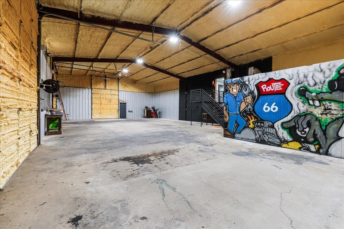 2505 Pace Bend Rd S, Spicewood, TX 78669