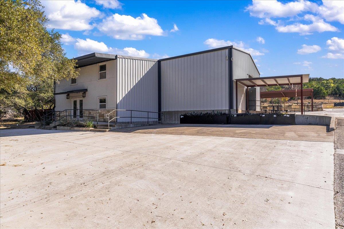 2505 Pace Bend Rd S, Spicewood, TX 78669