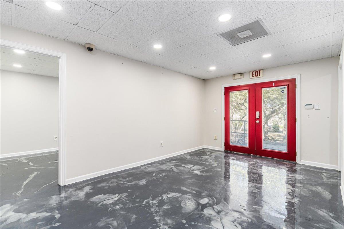 2505 Pace Bend Rd S, Spicewood, TX 78669