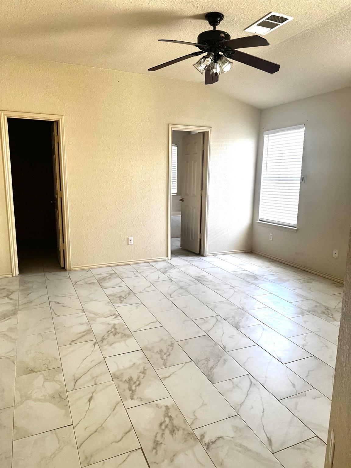 1712 Darjeeling Dr, Pflugerville, TX 78660