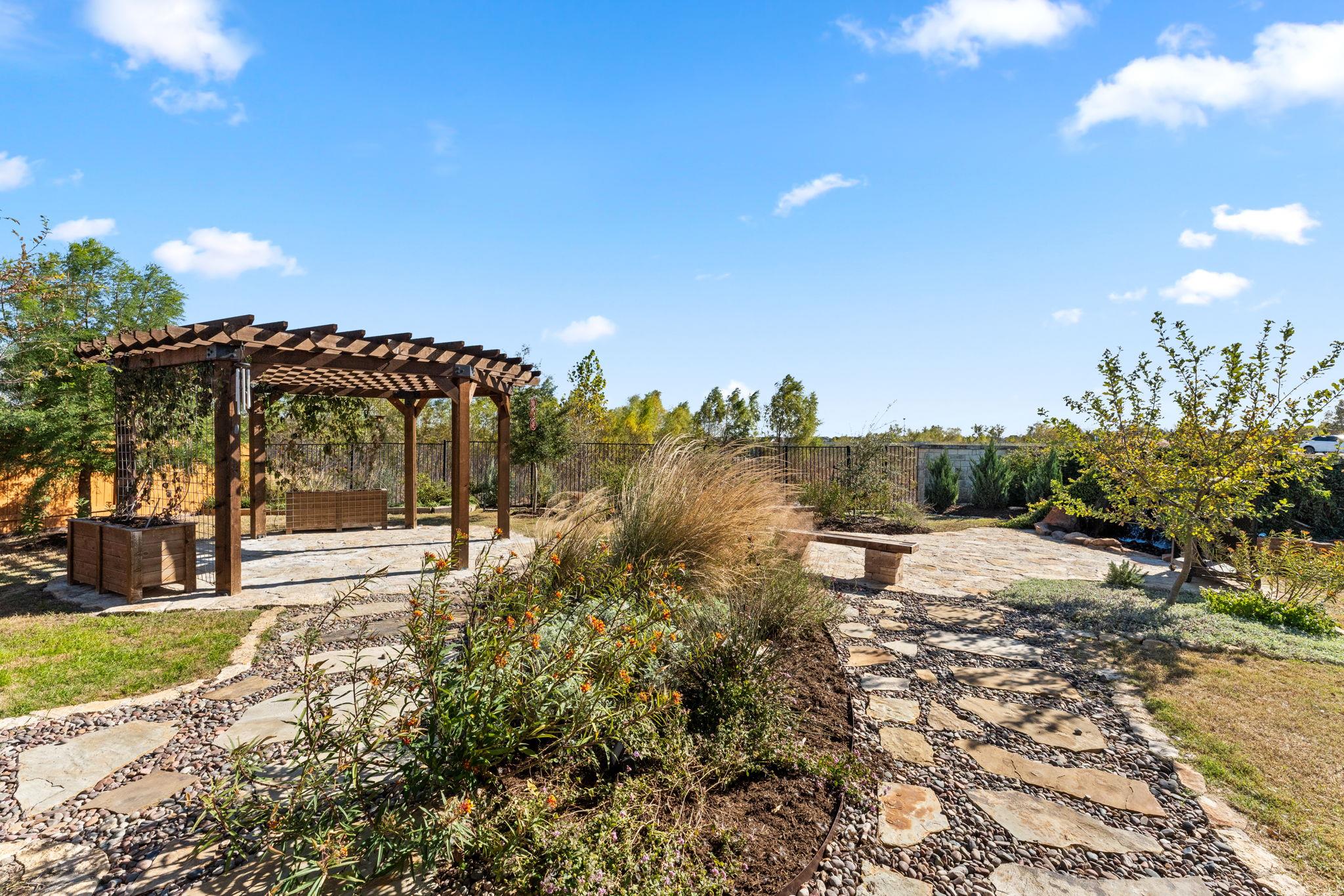 7219 Auburn Blaze Ln, Austin, TX 78744