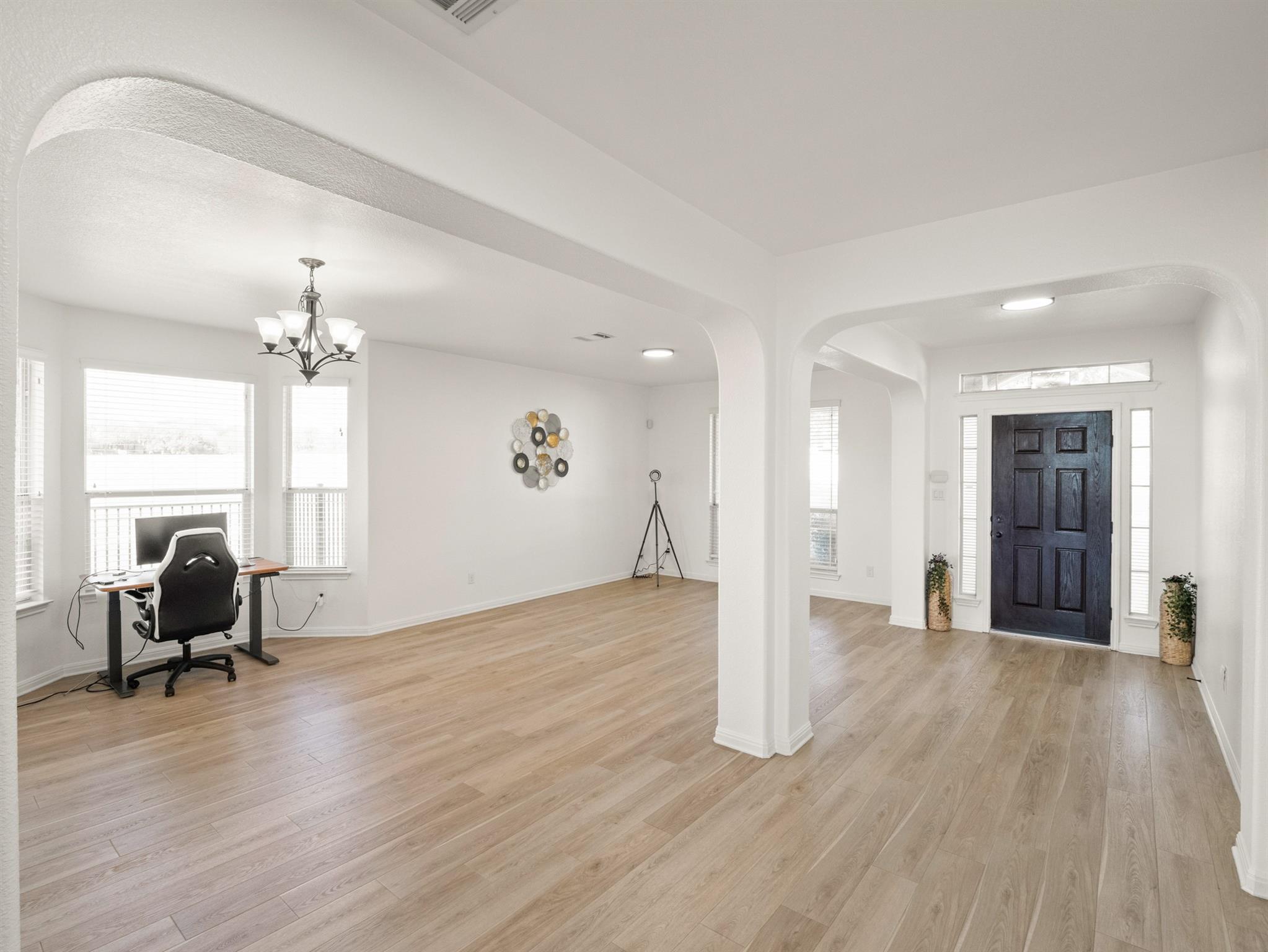 4378 Green Tree Dr, Round Rock, TX 78665