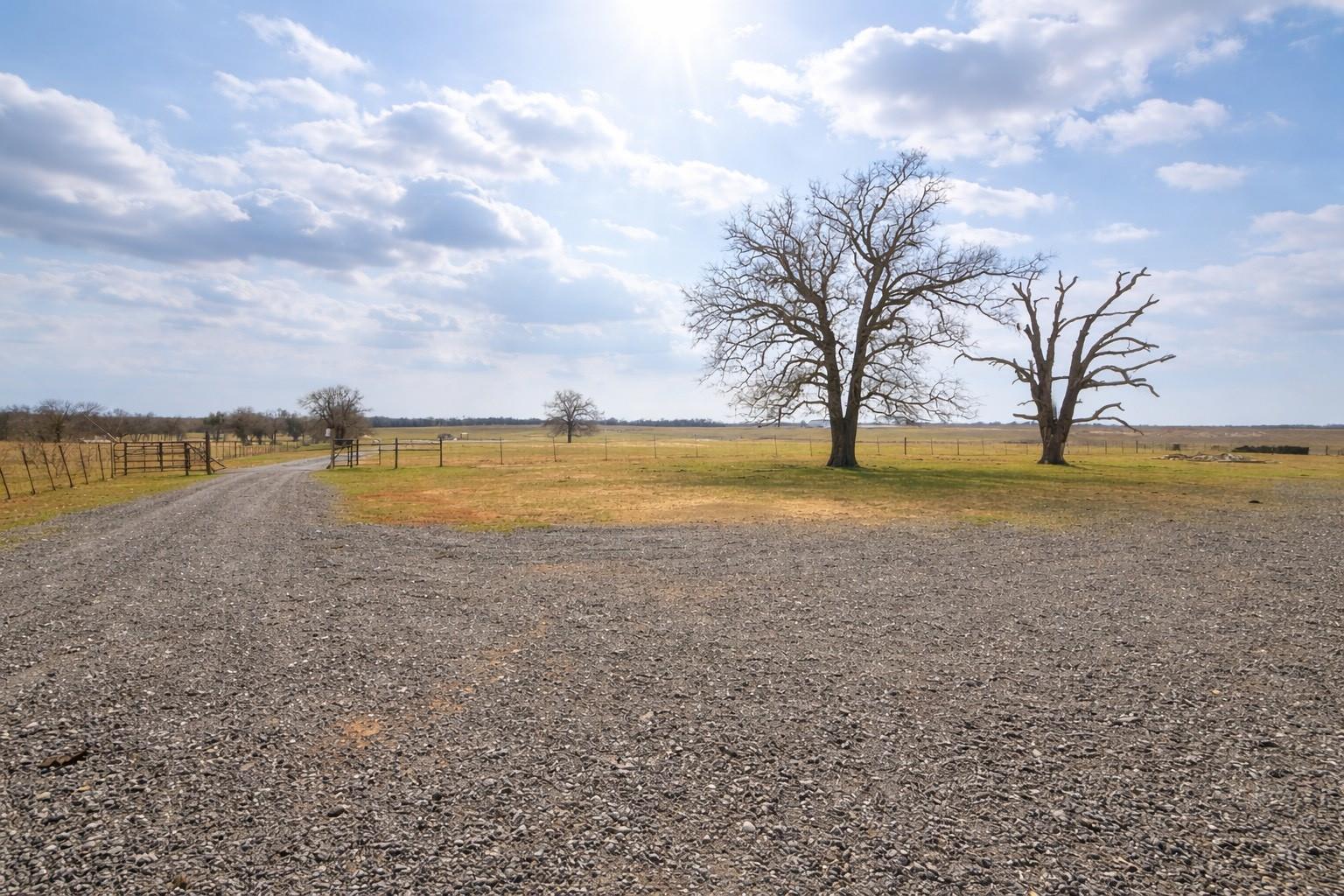 1835 County Road 325, Rockdale, TX 76567