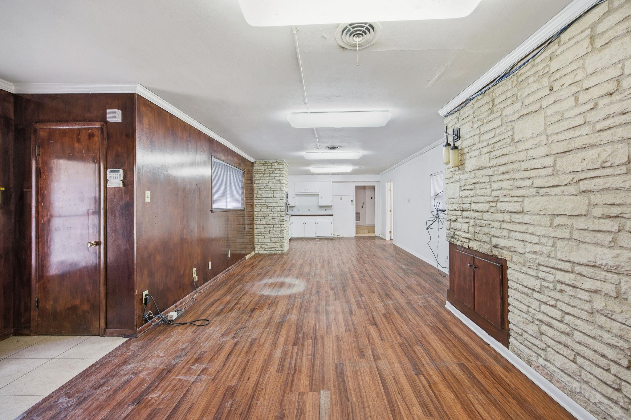 7909 Rosson Rd, Austin, TX 78736