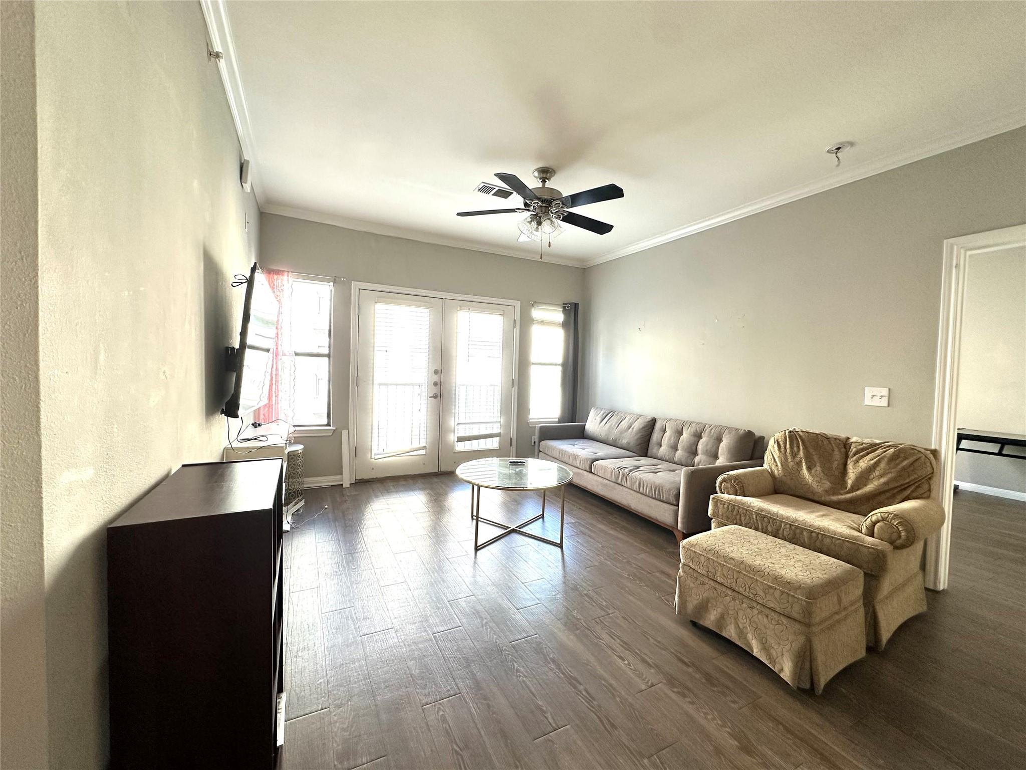 2502 Leon St # 409, Austin, TX 78705