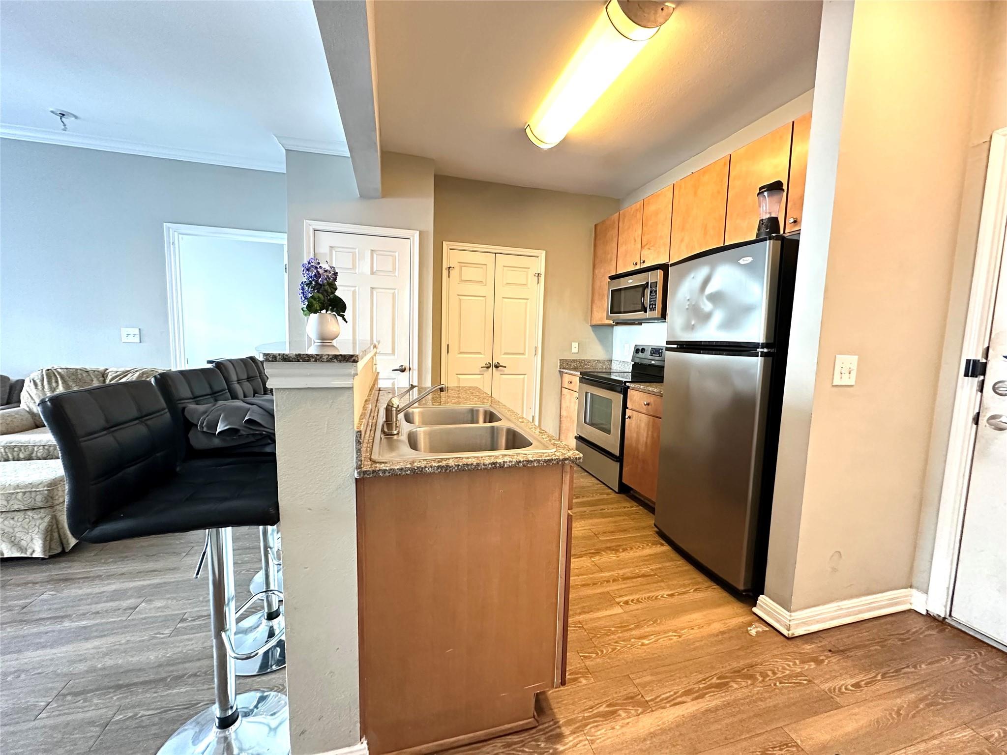 2502 Leon St # 409, Austin, TX 78705