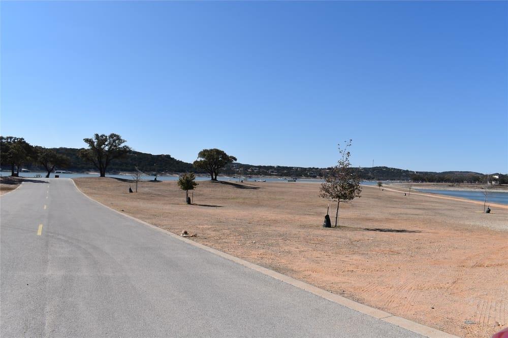 21402 Highland Lake Dr, Lago Vista, TX 78645