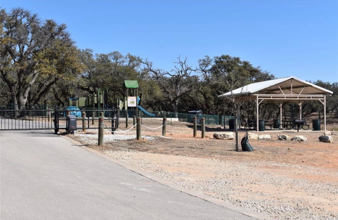 21402 Highland Lake Dr, Lago Vista, TX 78645