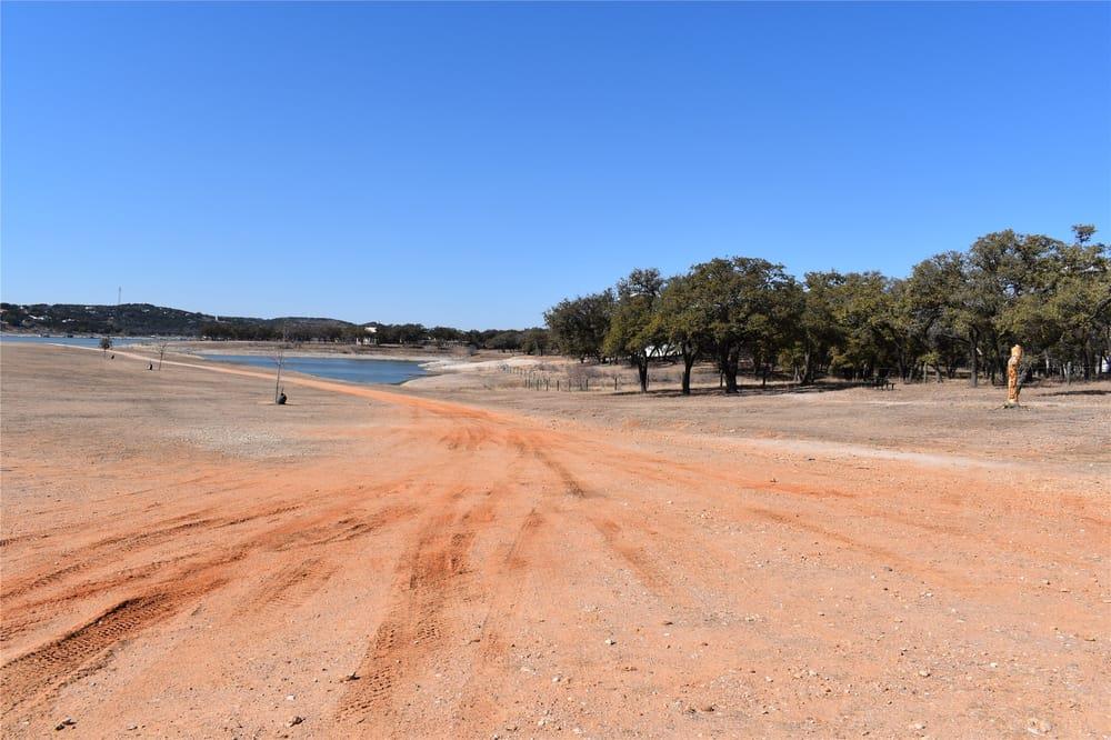 21402 Highland Lake Dr, Lago Vista, TX 78645