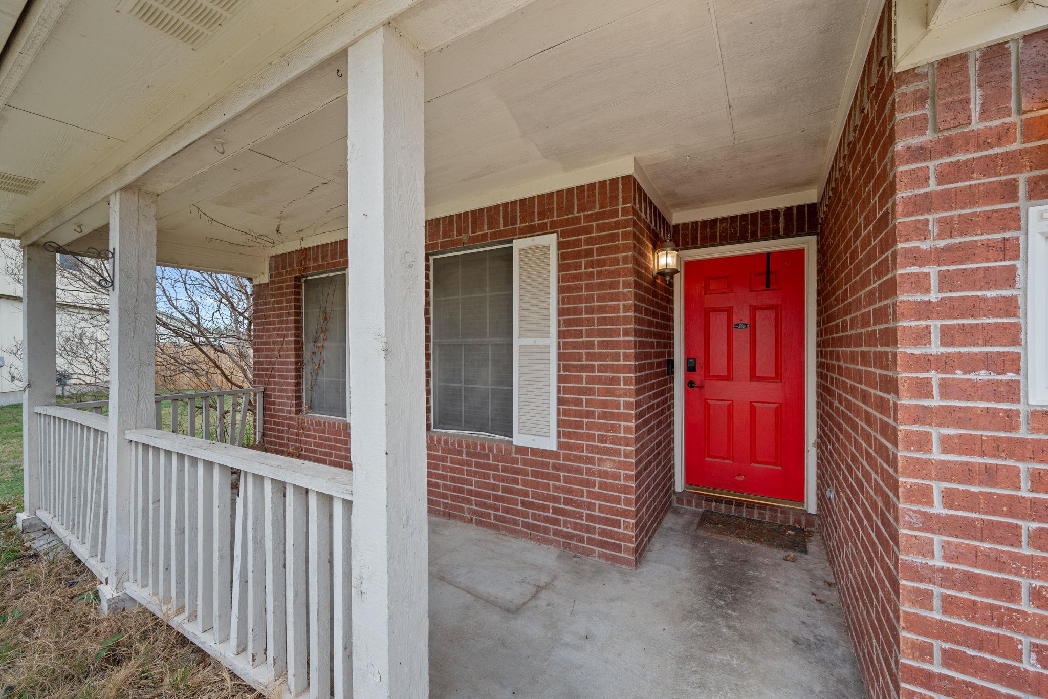 106 Bennett Cv, Hutto, TX 78634