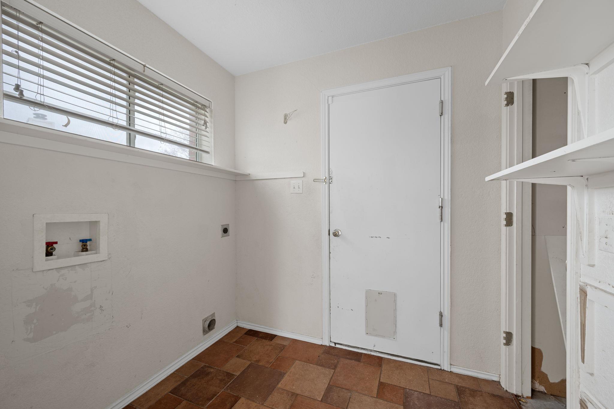 106 Bennett Cv, Hutto, TX 78634