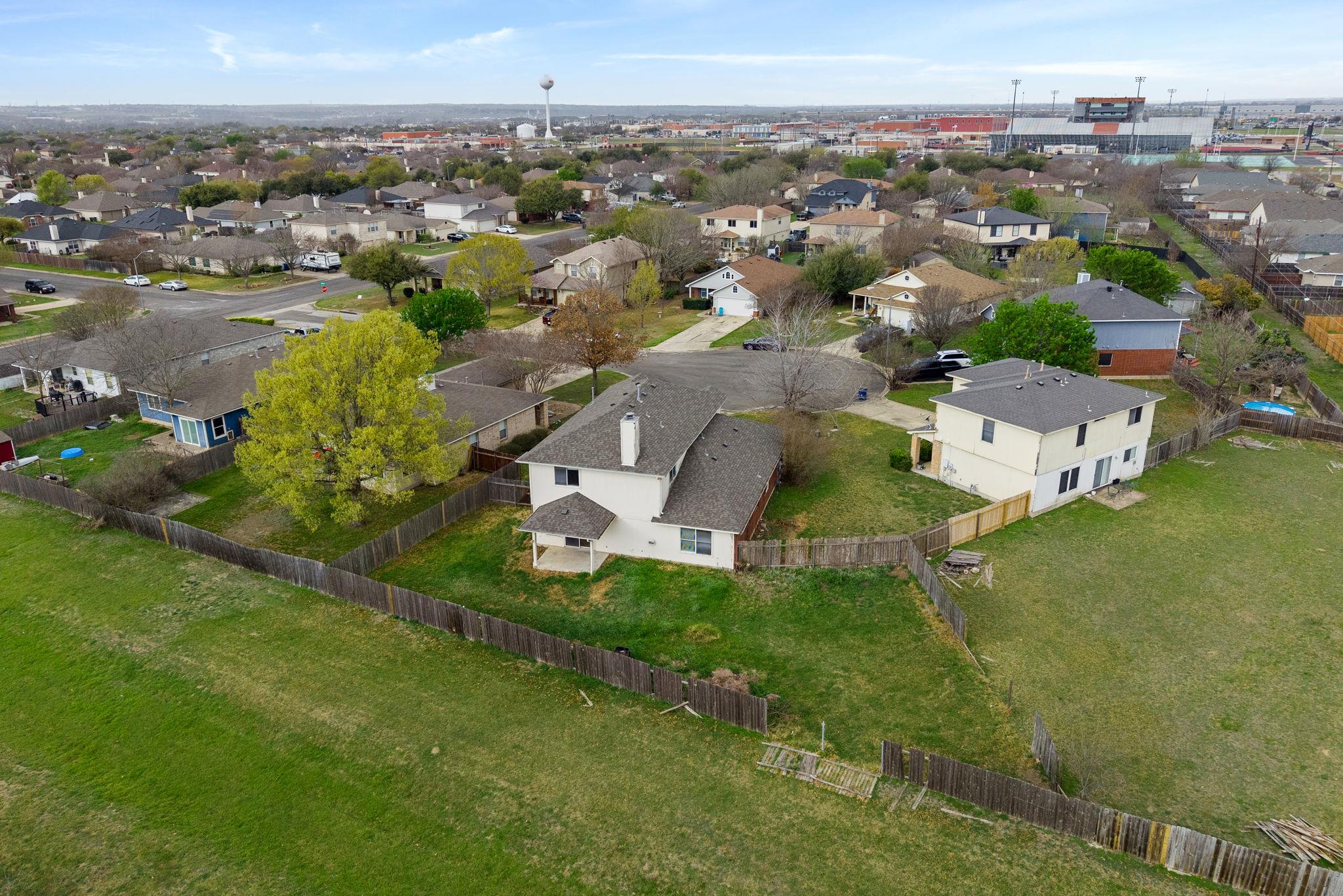 106 Bennett Cv, Hutto, TX 78634