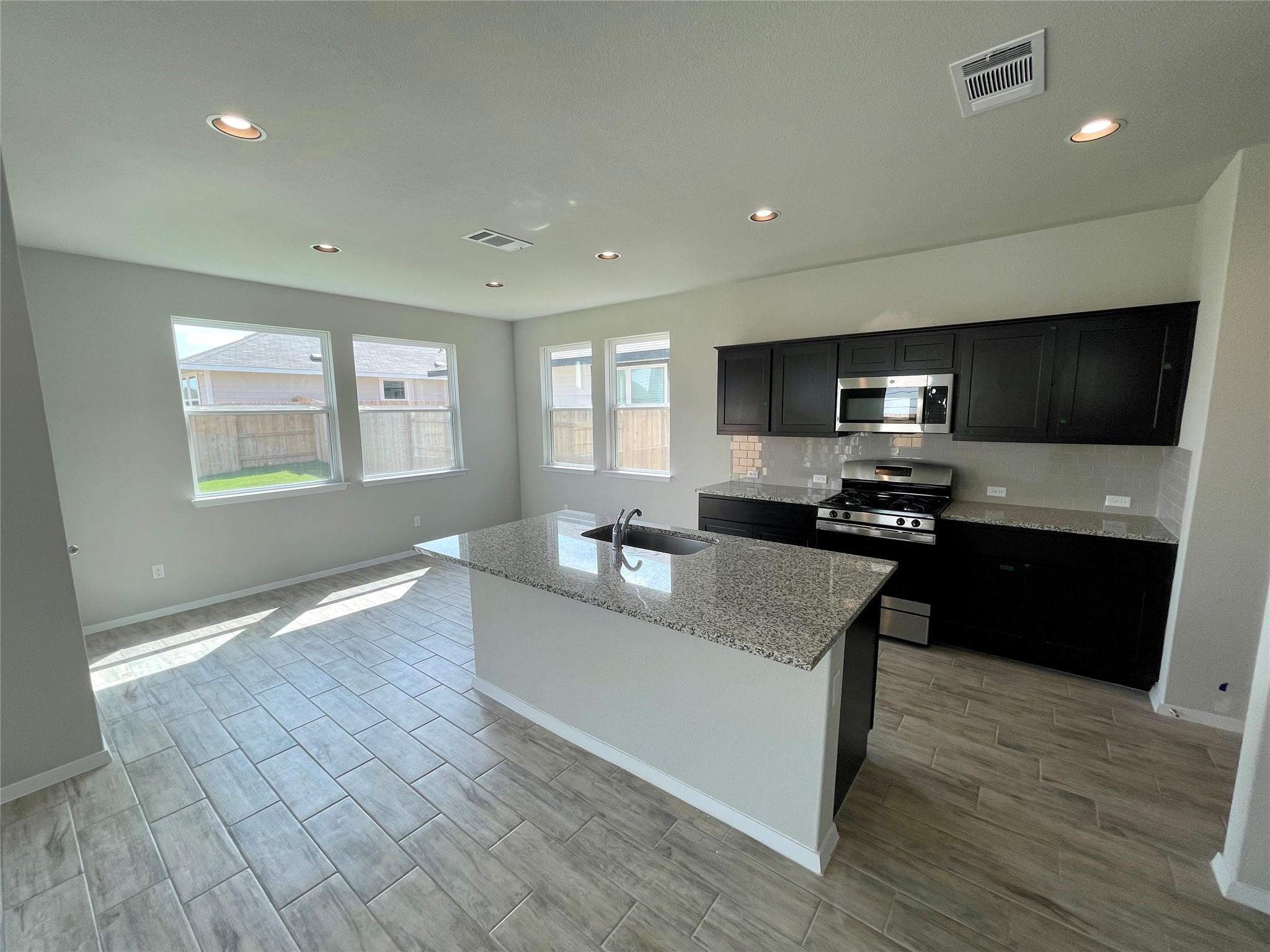 176 Heather Glen Way, Maxwell, TX 78656