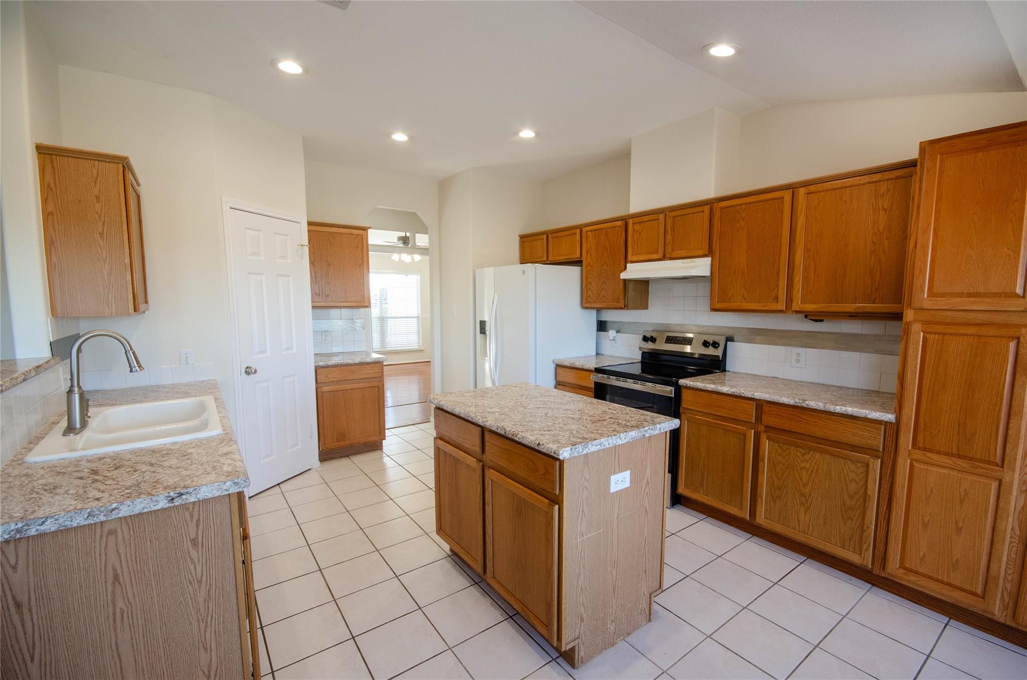 20710 High Dr, Lago Vista, TX 78645