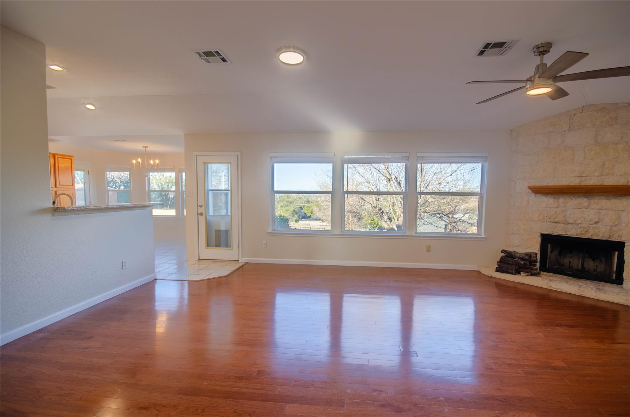 20710 High Dr, Lago Vista, TX 78645