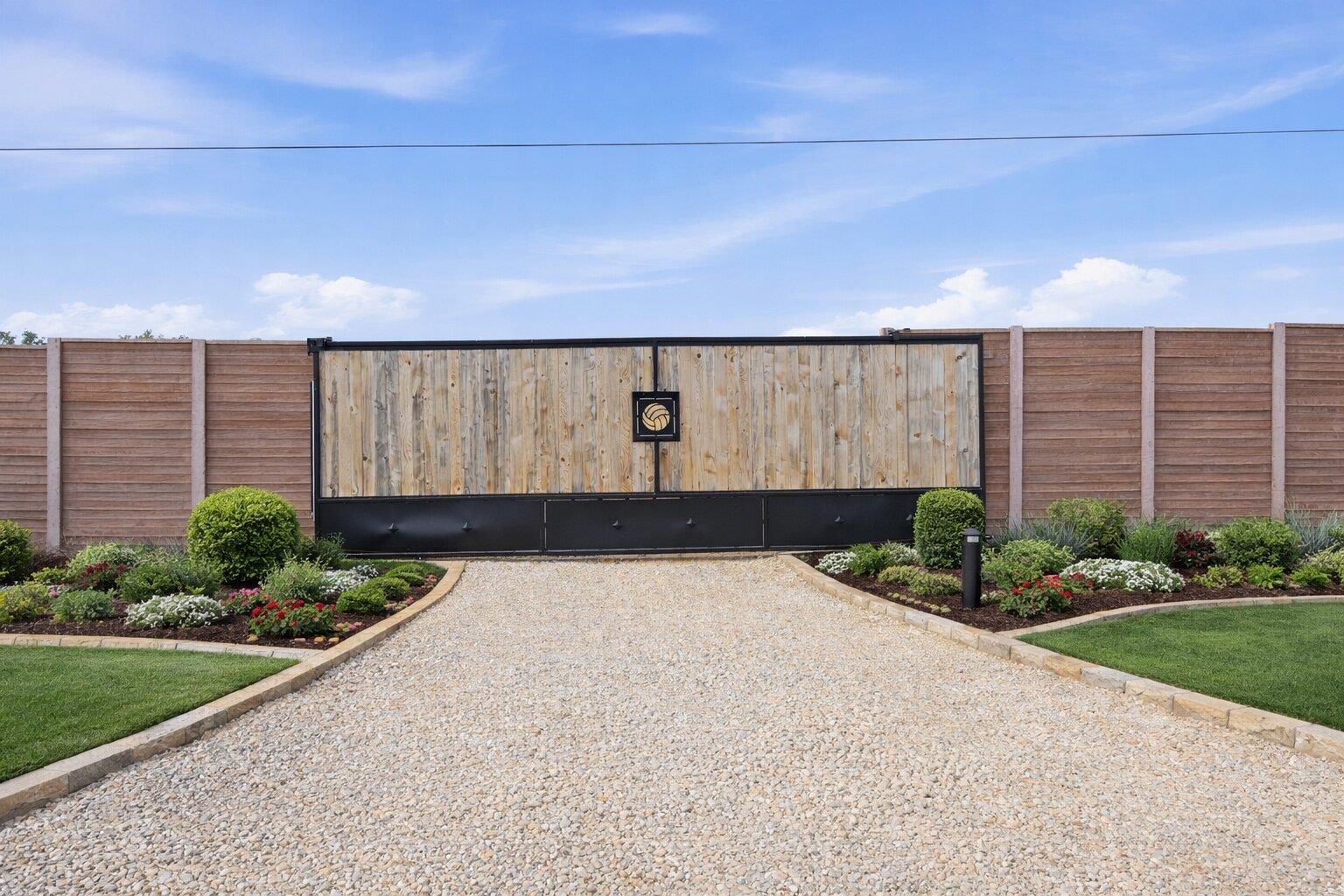 126 Lakewood Trl, Leander, TX 78641