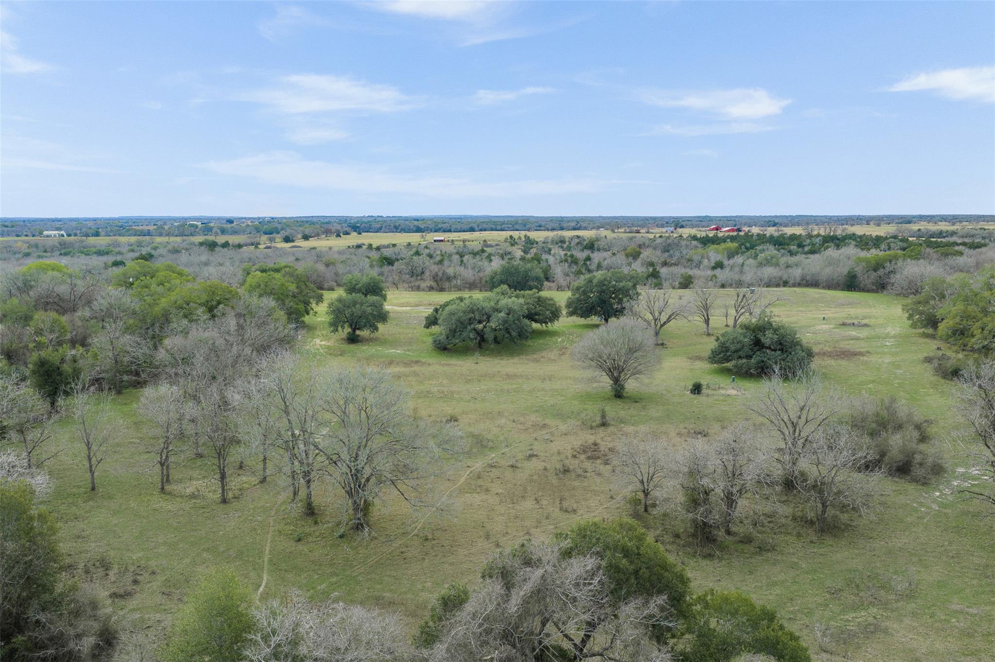 1820 South Old Smithville Rd, Flatonia, TX 78941