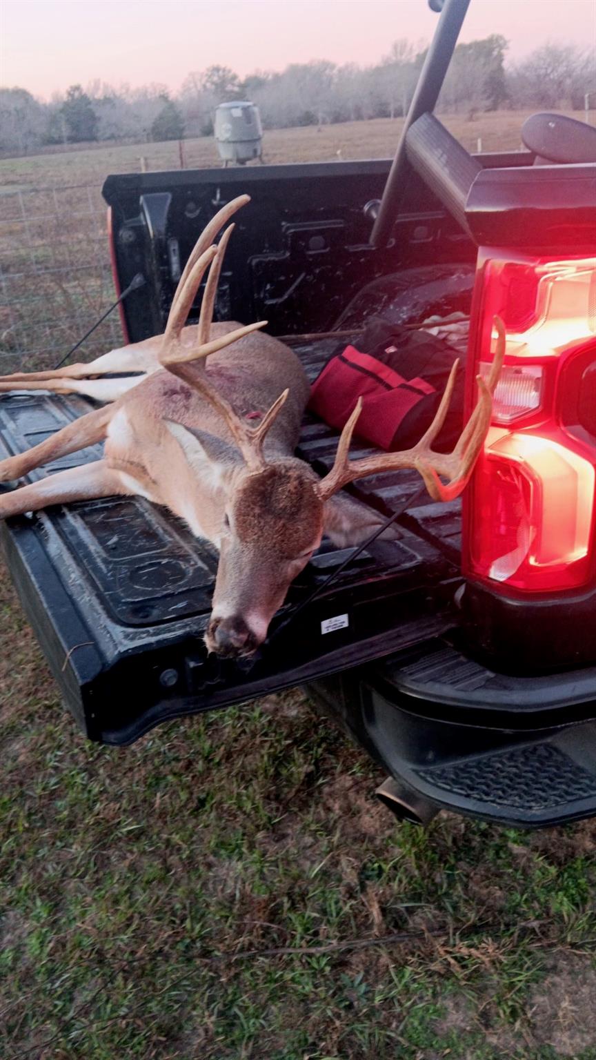 1820 South Old Smithville Rd, Flatonia, TX 78941