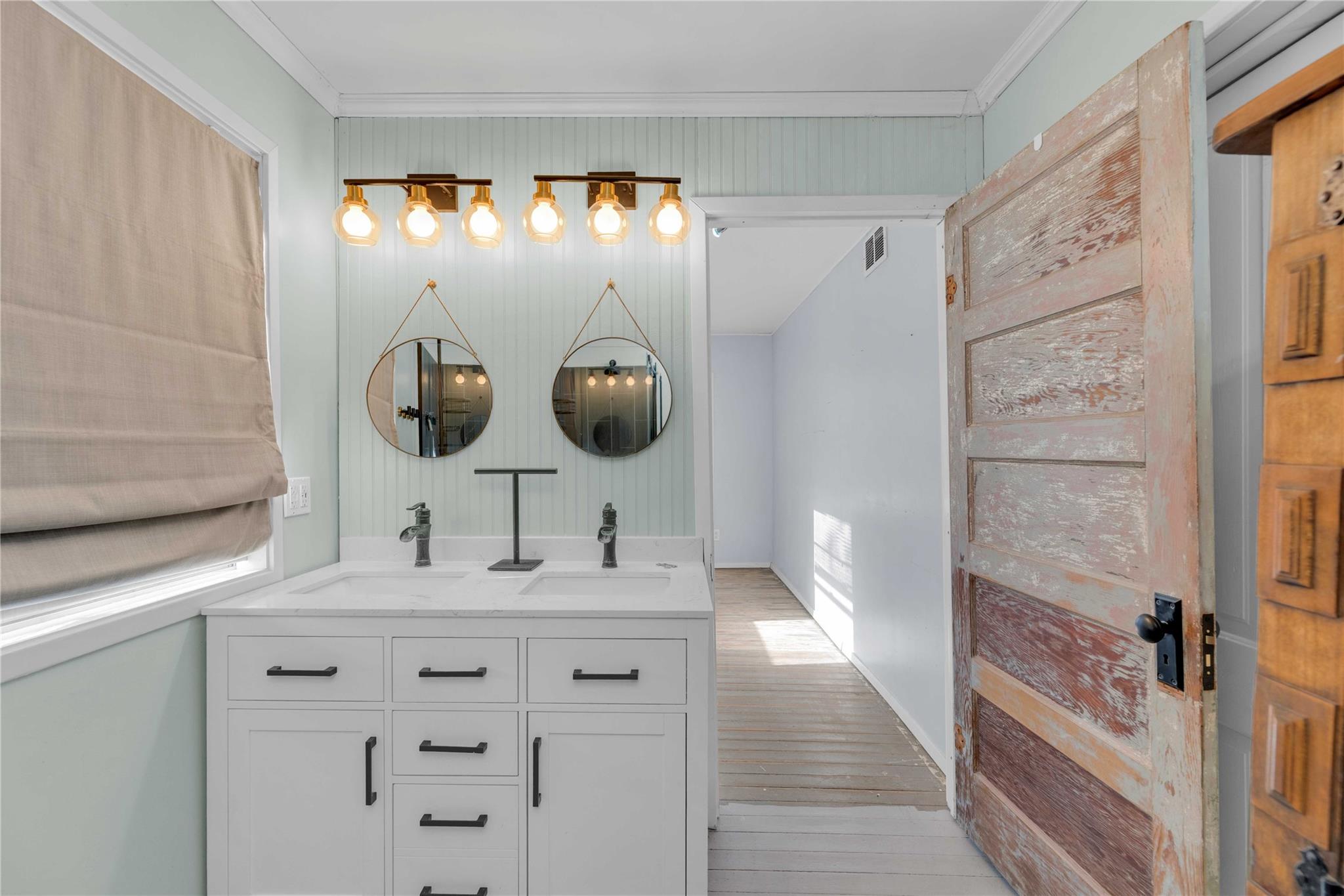 611 South Franklin St, La Grange, TX 78945