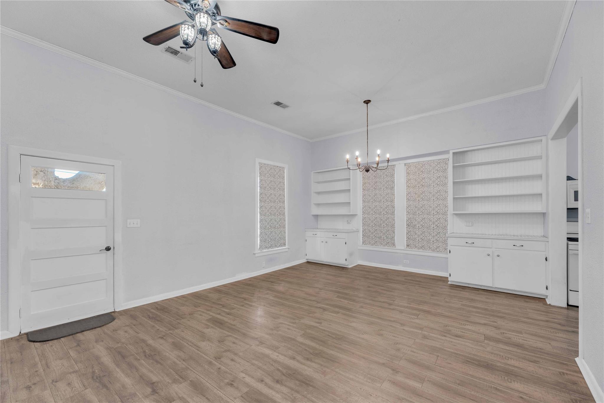 611 South Franklin St, La Grange, TX 78945