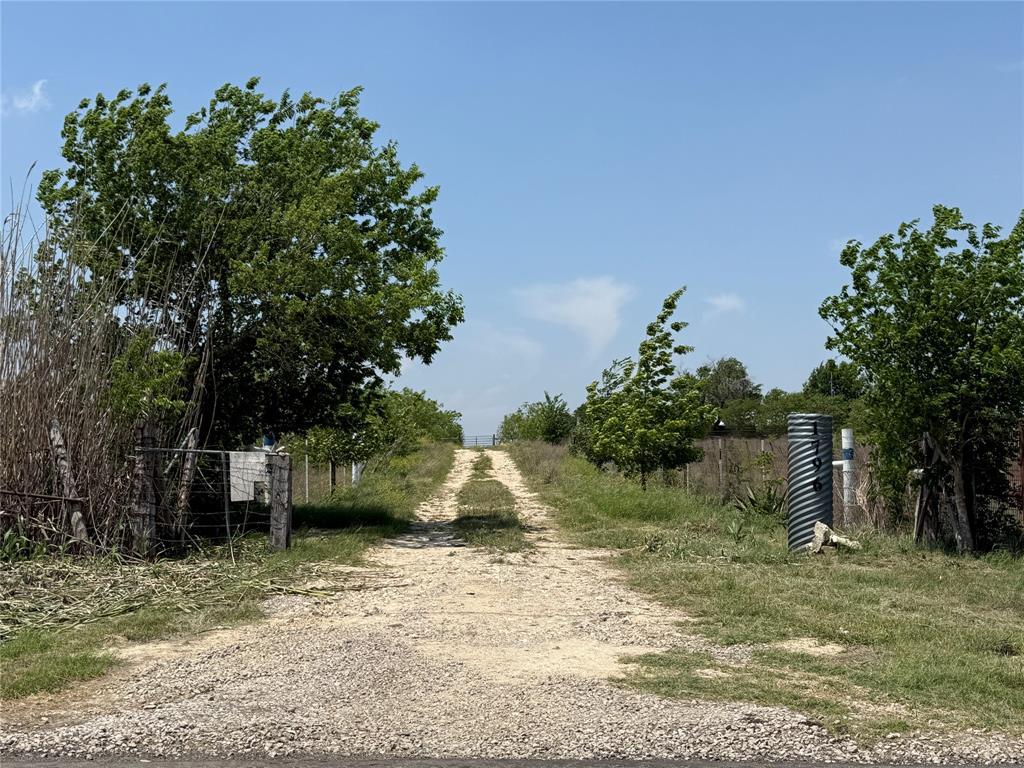 1796 County Road 139 Rd, Hutto, TX 78634
