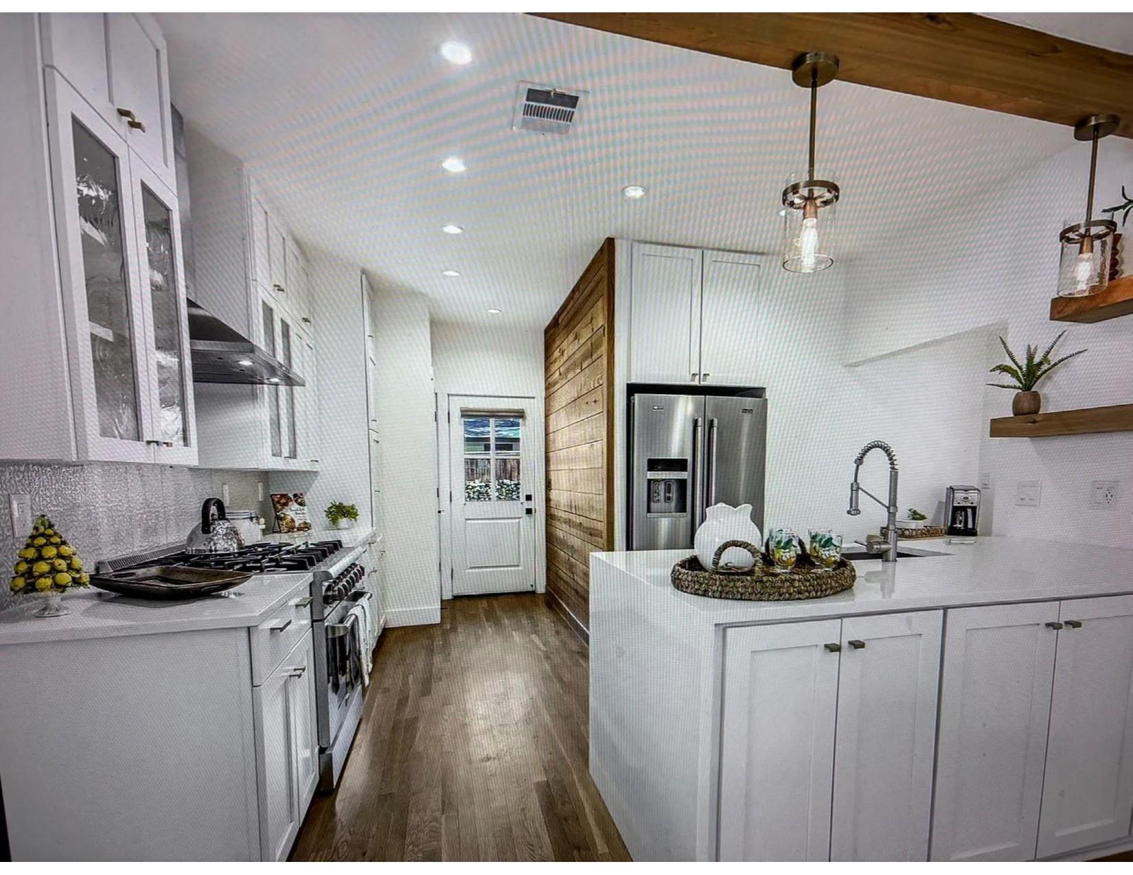 106 E 35th St, Austin, TX 78705