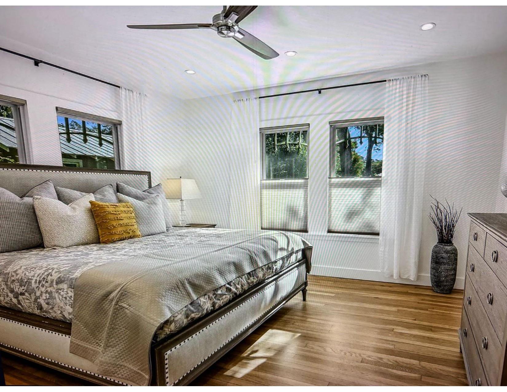 106 E 35th St, Austin, TX 78705