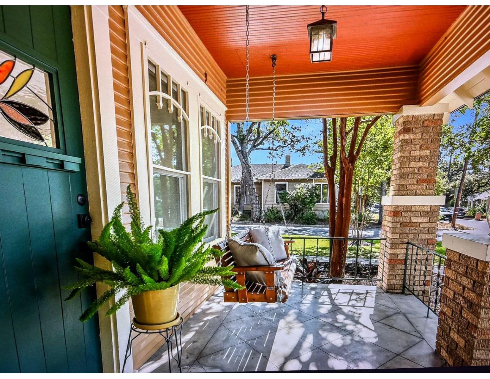 106 E 35th St, Austin, TX 78705