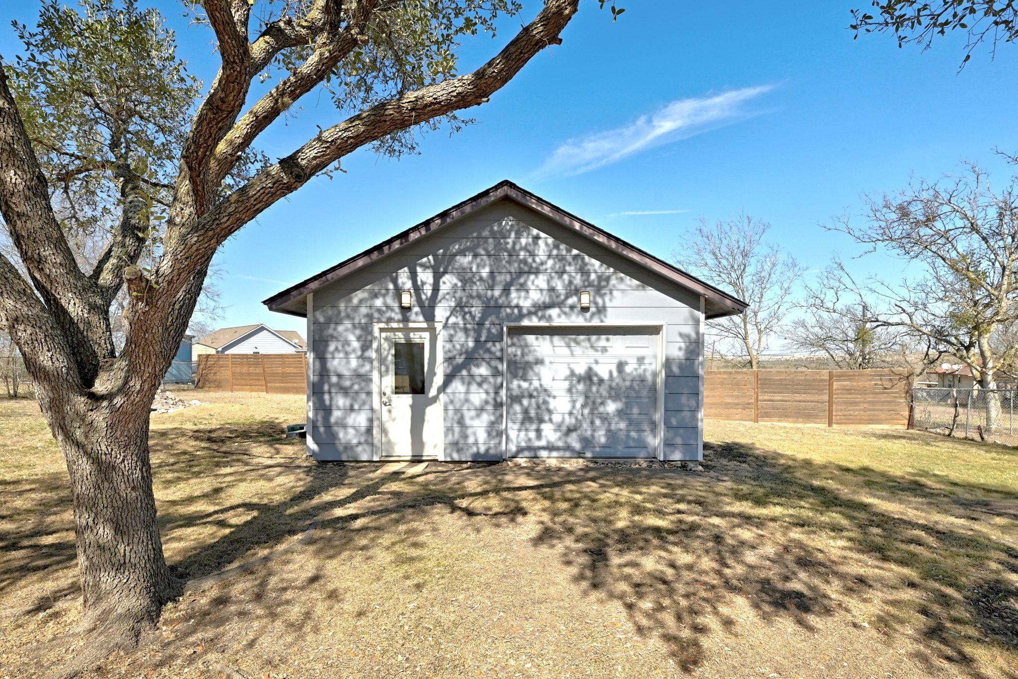 12208 Mustang Dr, Buda, TX 78610