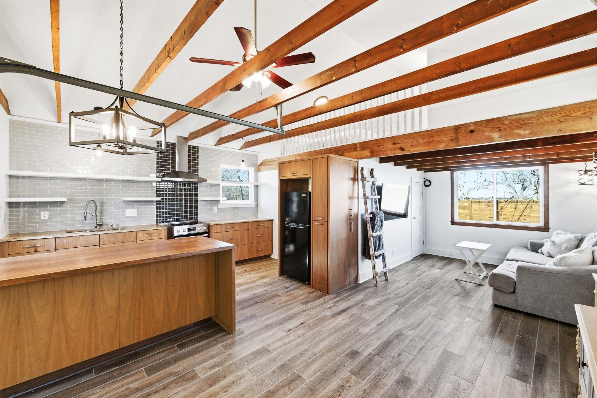 12208 Mustang Dr, Buda, TX 78610