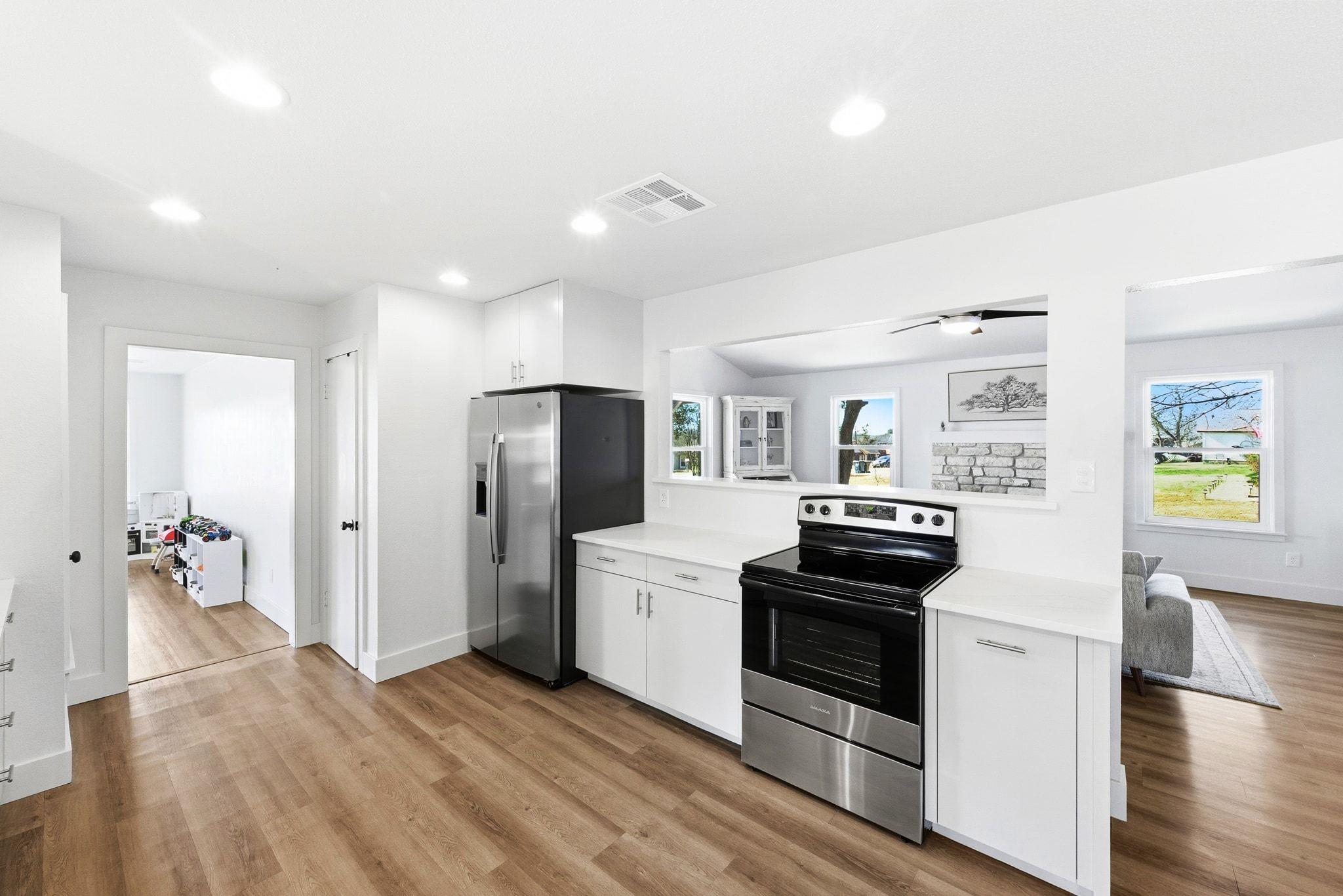 12208 Mustang Dr, Buda, TX 78610