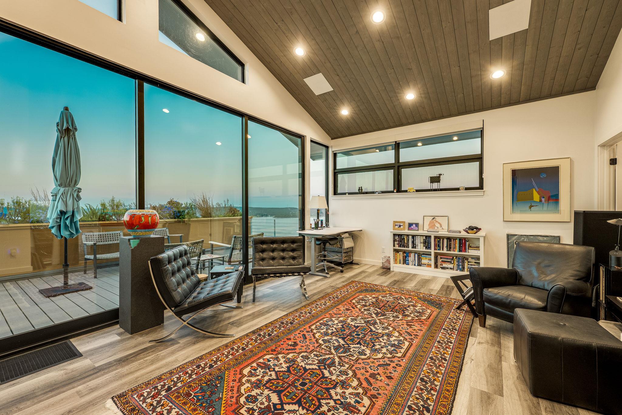 5004 McIntyre Cir, Austin, TX 78734