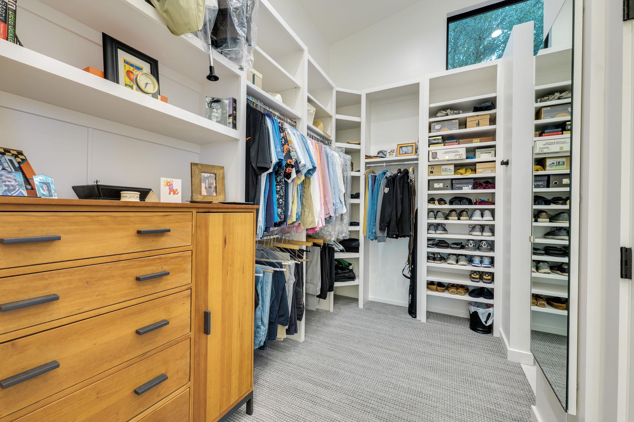 5004 McIntyre Cir, Austin, TX 78734