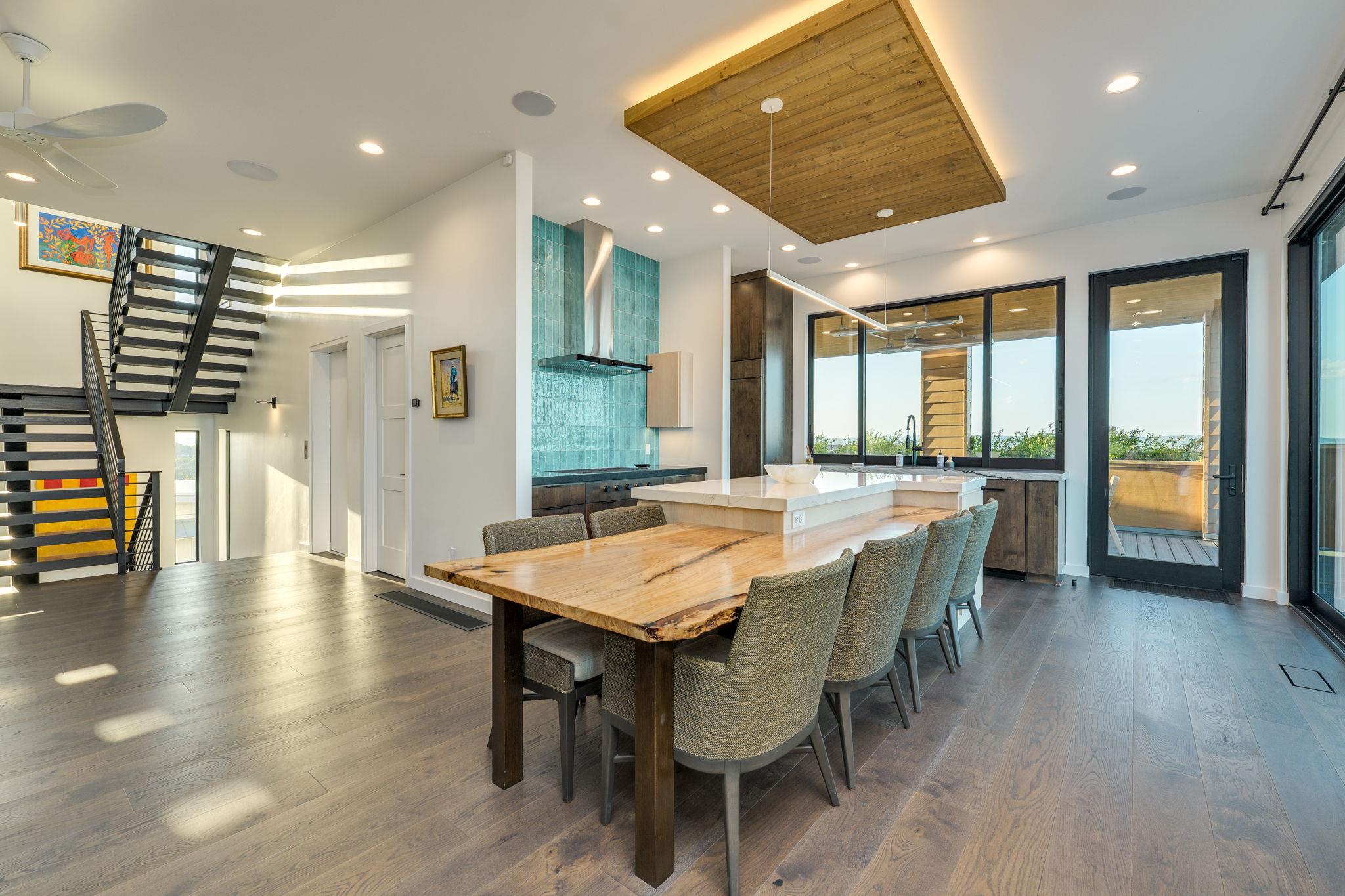 5004 McIntyre Cir, Austin, TX 78734